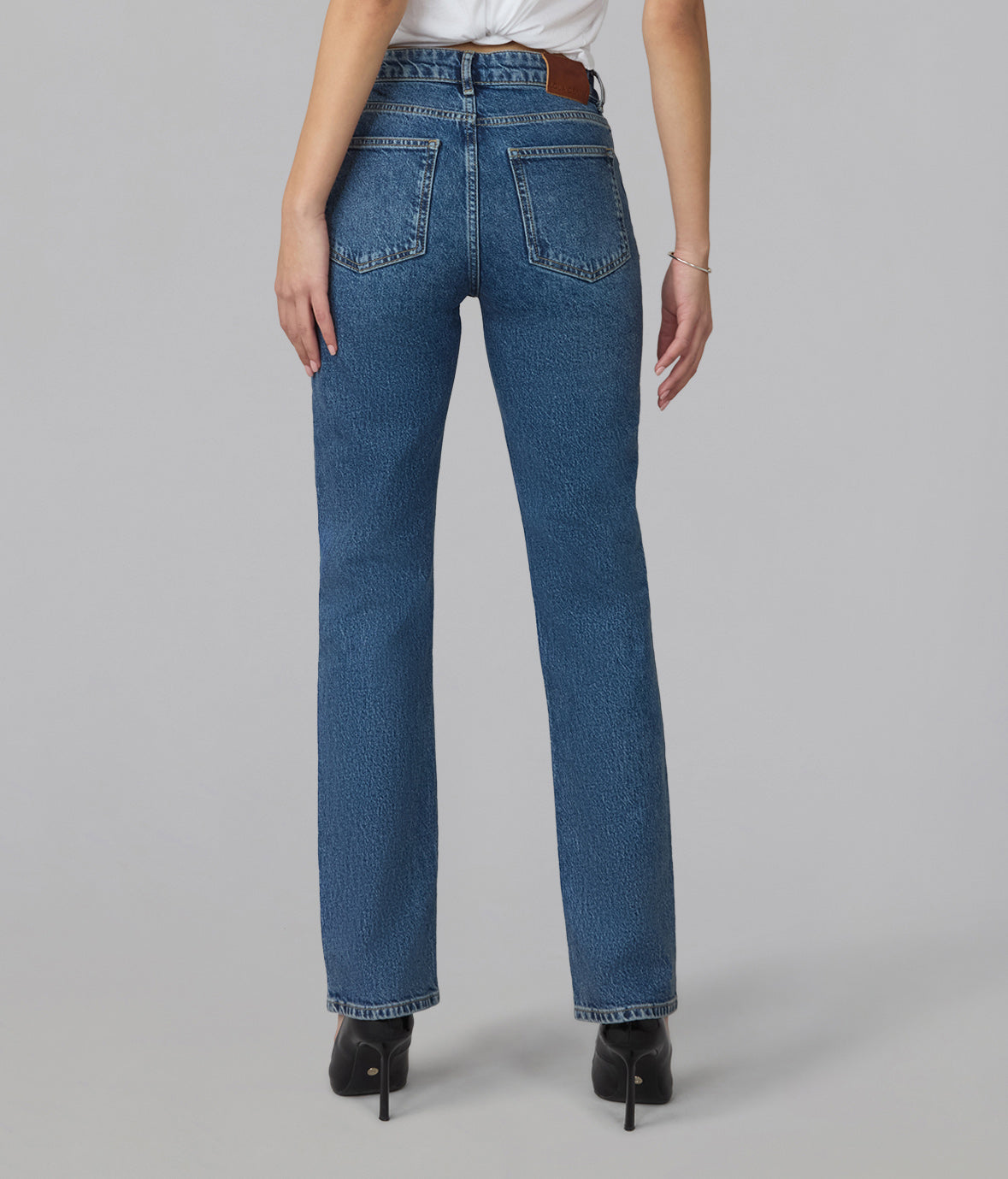 DENVER-HI High Rise Straight Jeans